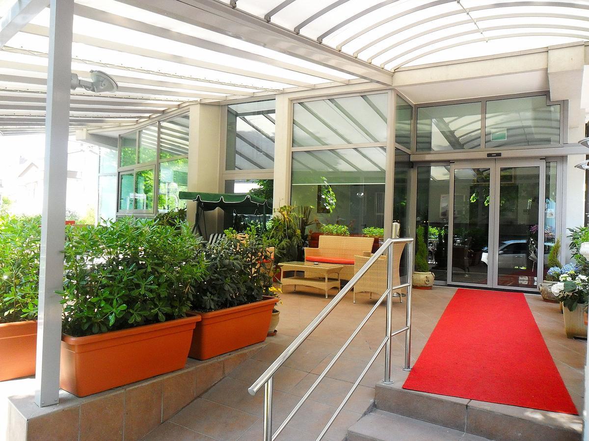 Hotel Etoile ริมินี ภายนอก รูปภาพ